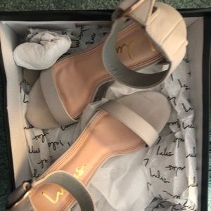 Lulu’s Kamari Grey Heel